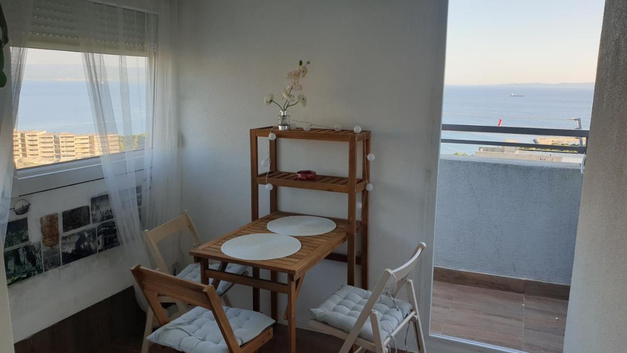 Maris Apartment *