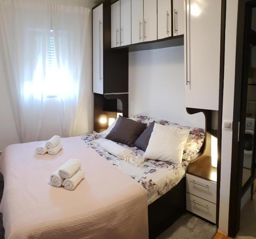 Maris Apartment